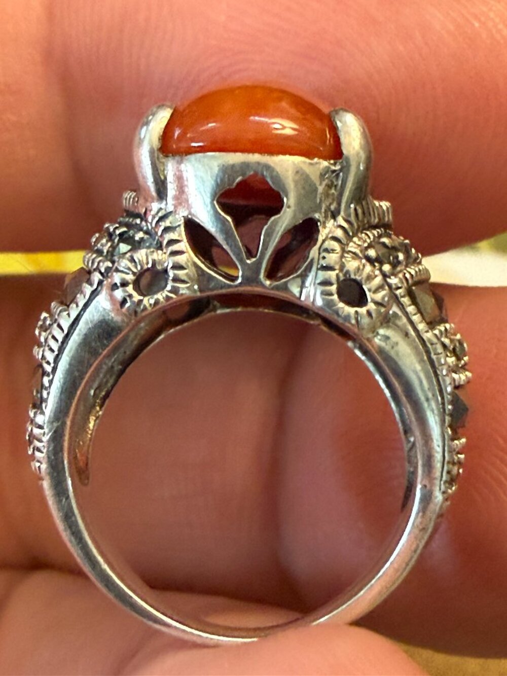 925 cabochon-cut carnelian & marcasite ring